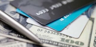 How to Get Cash With a Credit Card